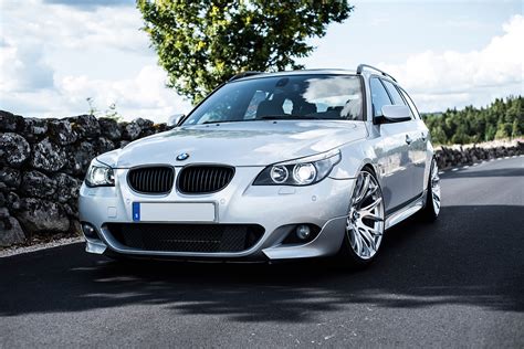 E61 .